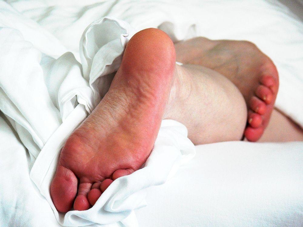 how do you get rid of seed corns on your feet